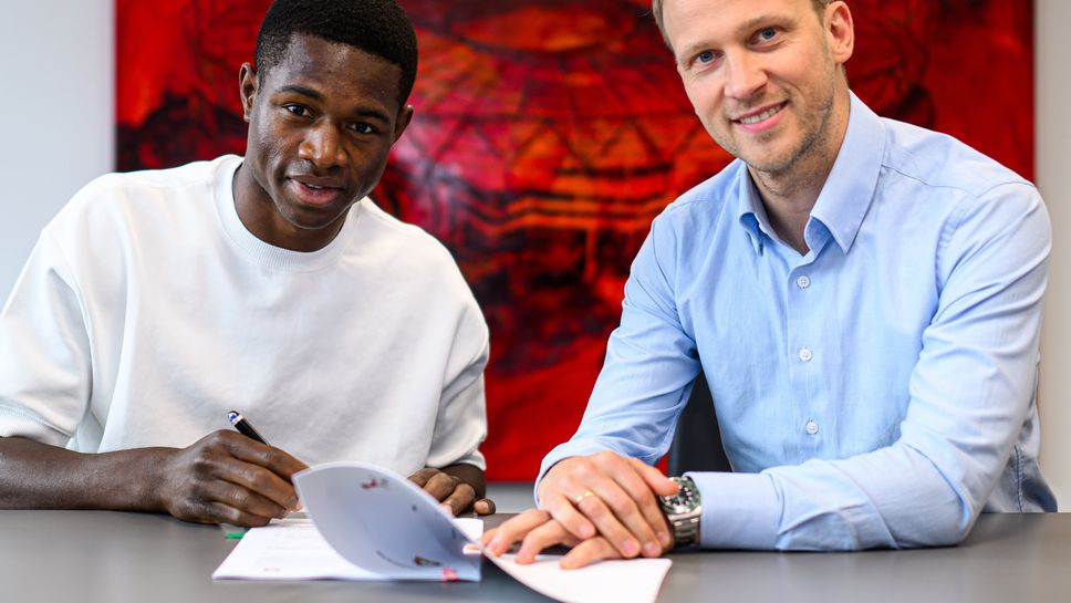 Байер Леверкузен обяви привличането на младия камерунец Кристиан Кофане Той