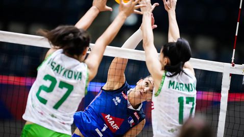  България взе единствено гейм на Франция във VNL 