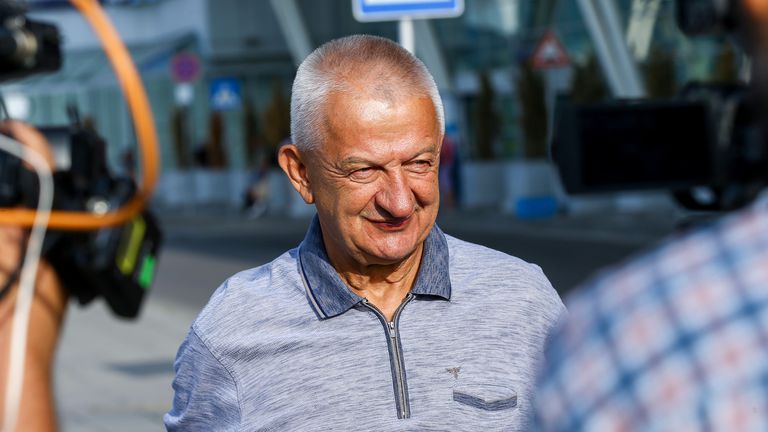 След едногодишна пауза Христо Крушарски отново ще ръководител в Локомотив