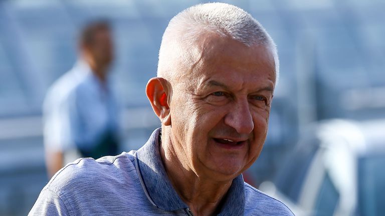 Днес рожден ден празнува босът на Локомотив Пловдив Христо Крушарски