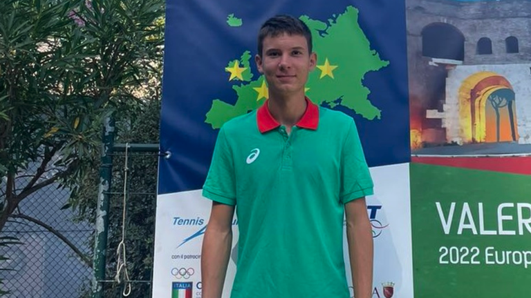 Илиян Радулов се класира за четвъртфиналите на турнира за юноши