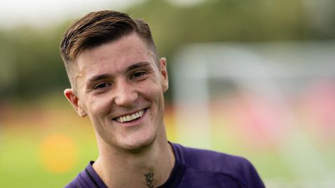 Шешко: Идолът ми е Ибрахимович, искам да помогна на Юнайтед да се върне на върха