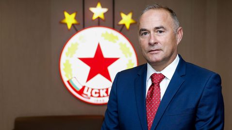 Бойко Величков получава цялата спортно-техническа власт в ЦСКА, Златков няма да отговаря за селекцията