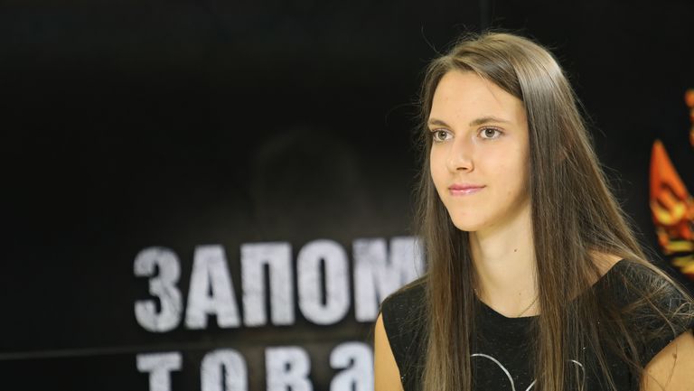 Младата българска волейболистка Александра Георгиева ще играе в Турция до