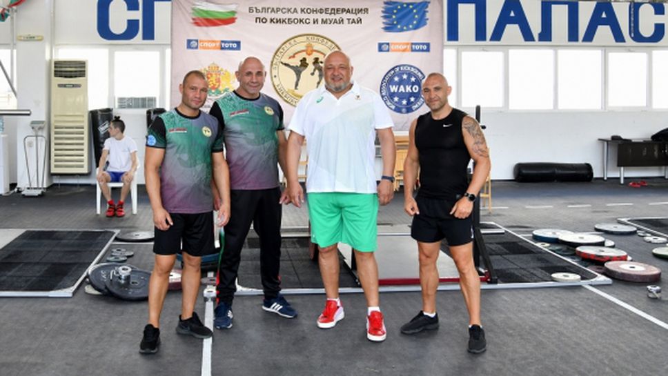 Mинистър Kралев проследи подготовката на българските спортисти в НСБ "Спортпалас"
