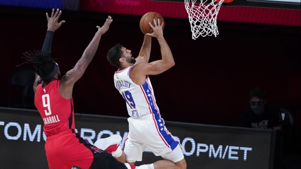 Филаделфия и Хюстън изиграха един неравностоен мач