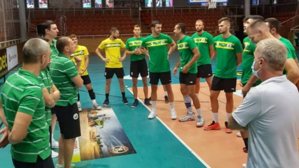 Добруджа стартира подготовка за Суперлигата с 14 състезатели (снимки)