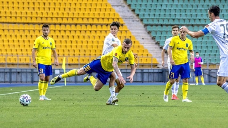 Мартин Тошев вкара гол, но отборът му допусна обрат от 2:0 (видео)