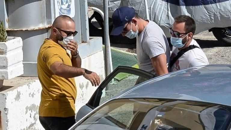 Гръцката полиция с брутални нови подробности за изцепките на Магуайър и неговите приятели