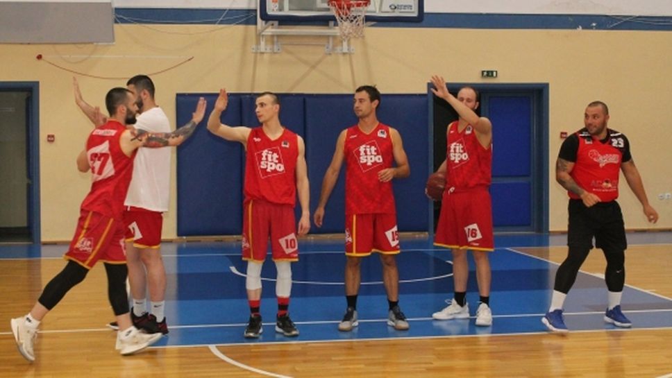 ФитСпо Баскет продължава към 1/2-финалите за Купата на НАЛБ