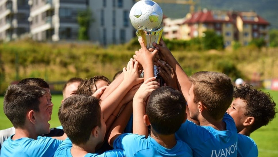 Отборите на ДИТ окупираха призовите места на силния турнир в София