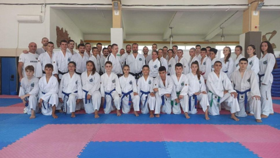 Националите по таекуон-до провеждат поддържащ лагер в Благоевград