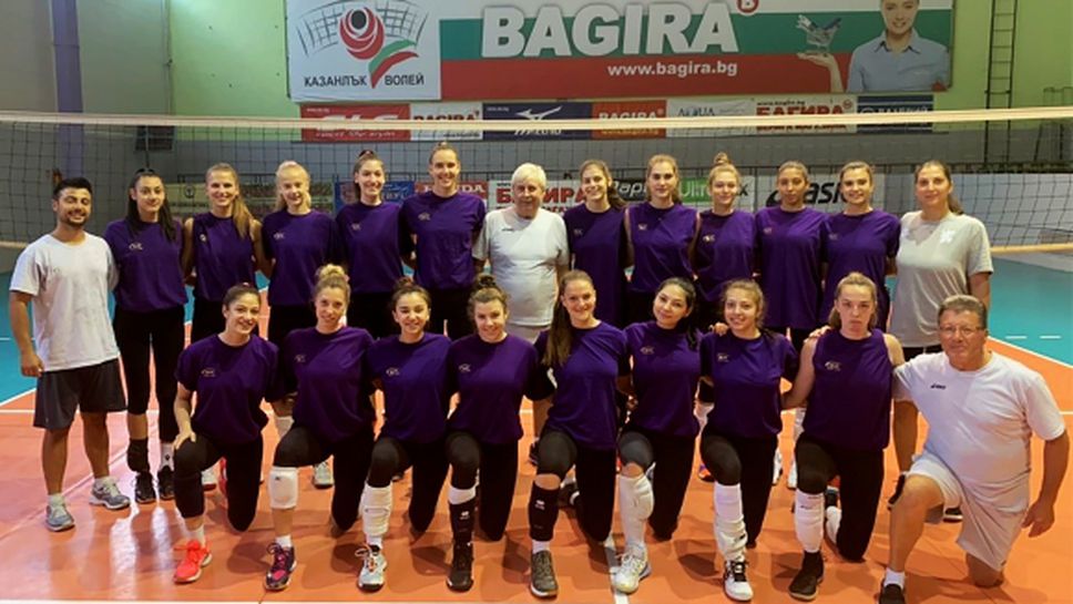 Любо Ганев поздрави девойките за победата над Словакия