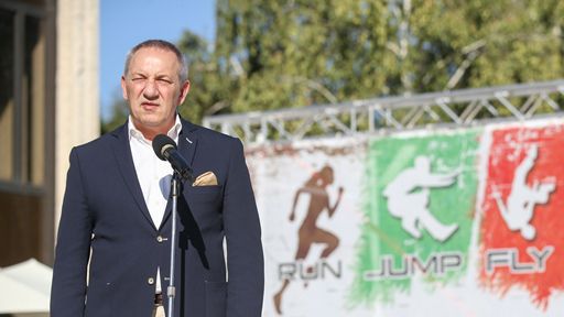 Министър Кузманов откри първата за страната ни Световна купа по паркур