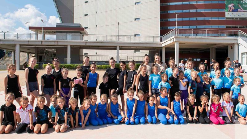 Невяна Владинова проведе втори Мастър клас преди Световното по художествена гимнастика