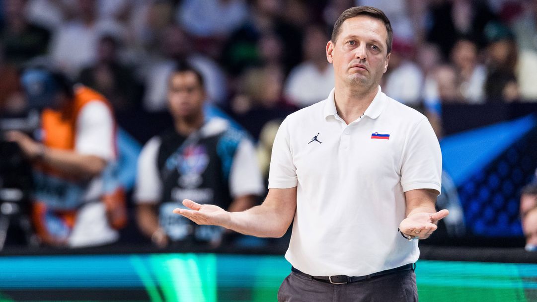 В лагера на Словения бесни на съдийството в мача с Германия