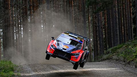  Хюндай няма с кого да замести Ойт Танак 