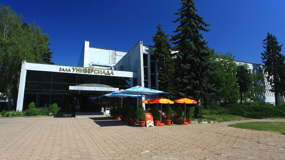 ЗАД “Армеец“ става официален генерален спонсор на зала Универсиада