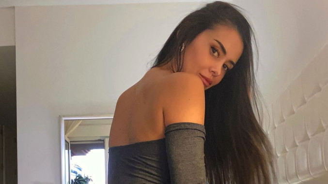 Небезизвестната Ева Падлок която се прочу покрай стартовете в MotoGP не