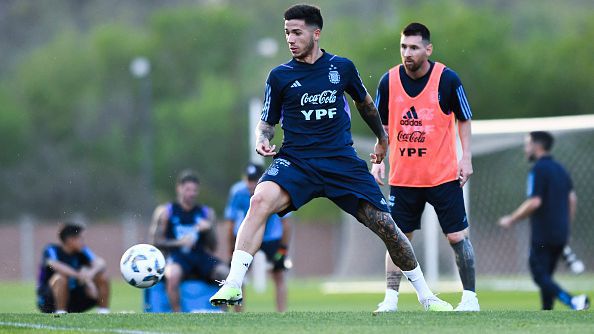 Меси тренира с Аржентина, но е под въпрос за квалификацията с Парагвай