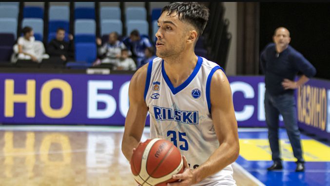 Рилски спортист помете Левски в Самоков