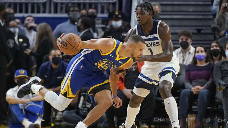 Голдън Стейт продължава да гази в НБА, Лейкърс надви Маями след обрат