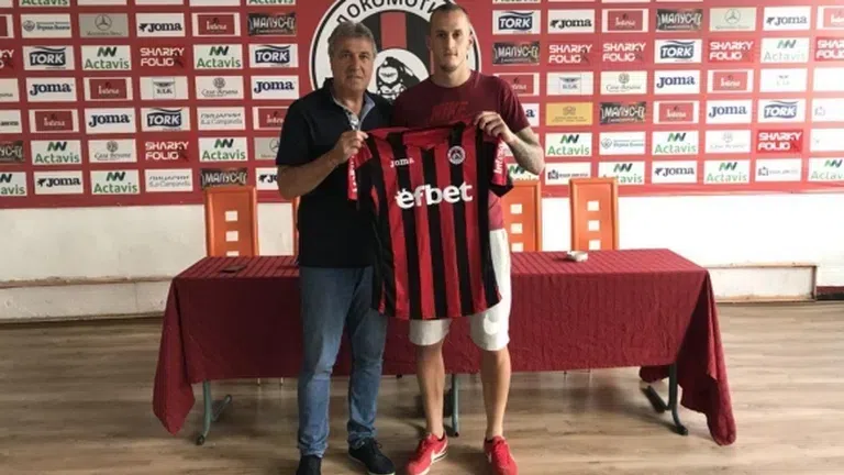 Бивш таран на Локомотив (София) ще играе в Италия