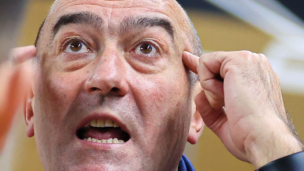 Найден Найденов: Продължаваме! В отбора имам момчета, които не са играли никога