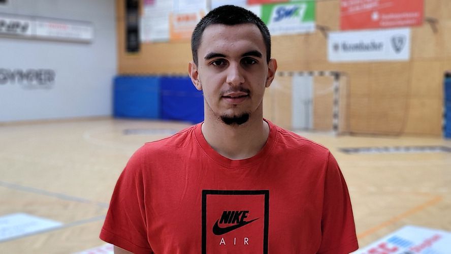 Капитанът на младежките национали Михаел Иванов е близо до завръщане