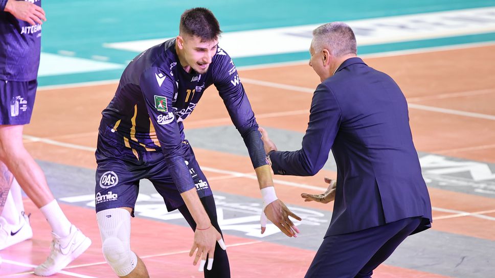 Алекс Грозданов със страхотен мач и 12 точки, но Верона загуби от Монца