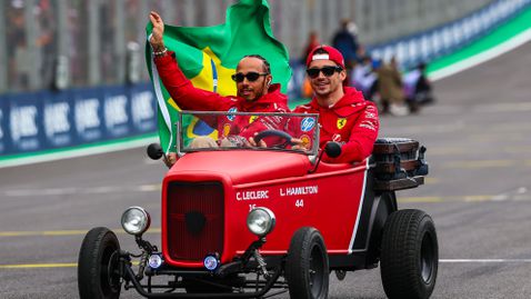  Пилотите на Ферари дадоха отговор на огромния началник на Черните кончета 