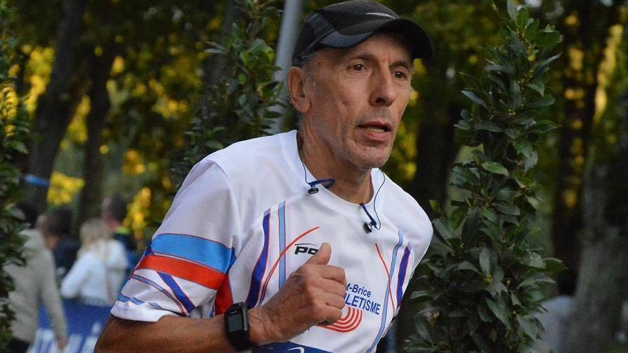 Французин завърши своя маратон номер 1000 и не смята да спира