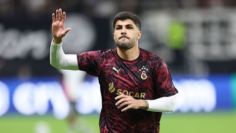 Турски национал е отстранен преди мача с България след скандала със залаганията, чакат звездата Гюлер да се присъедини