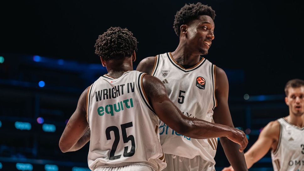 Край на серията на Коди Милър-Макинтайър и Цървена звезда