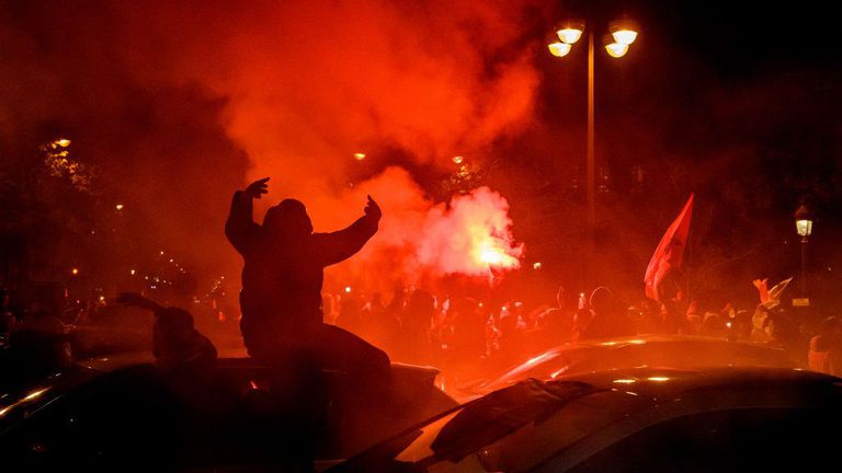 Арестуваните във Франция мароканци празнуващи класирането на националния си отбор