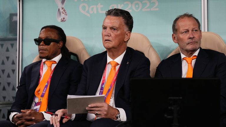 Луис ван Гаал обяви че напуска националния отбор по футбол
