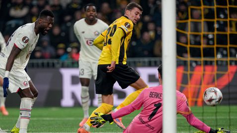 Турски вратар на Лил отново спаси дузпа, но това не помогна на „песовете“