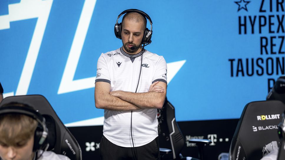 GamerLegion обяви че Ашли ash Бати временно няма да изпълнява треньорските си