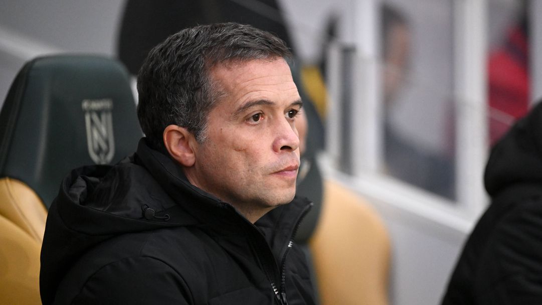 Нант уволни старши треньора Луис Кастро