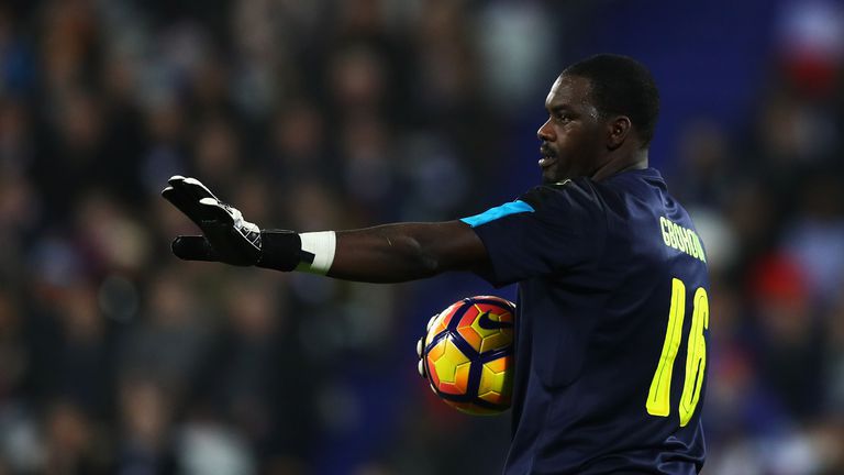  ФИФА удостовери наказването за приложимост на допинг на вратаря на Кот д'Ивоар 