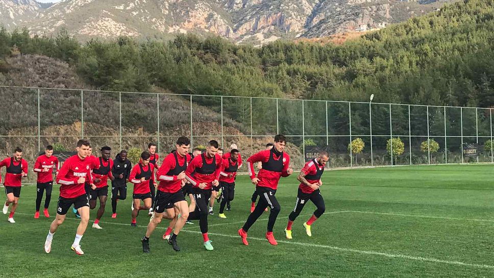 ЦСКА - София прие дъга като добра поличба, подготовката на "червените" върви по план