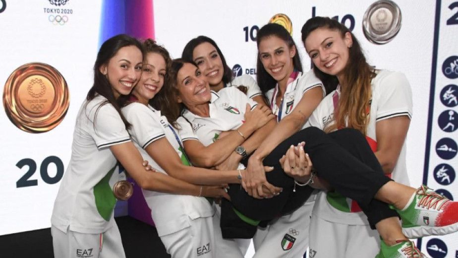 Емануела Макарани остава старши треньор на италианския ансамбъл по художествена гимнастика