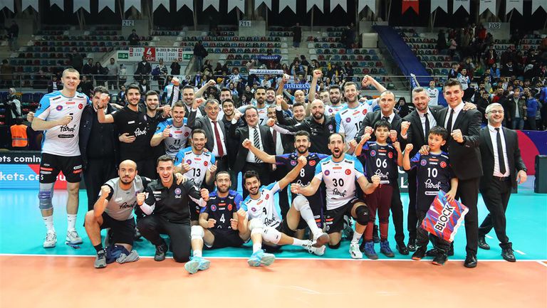 Турският волейболен гранд Халкбалк Анкара записа 4 а поредна победа в