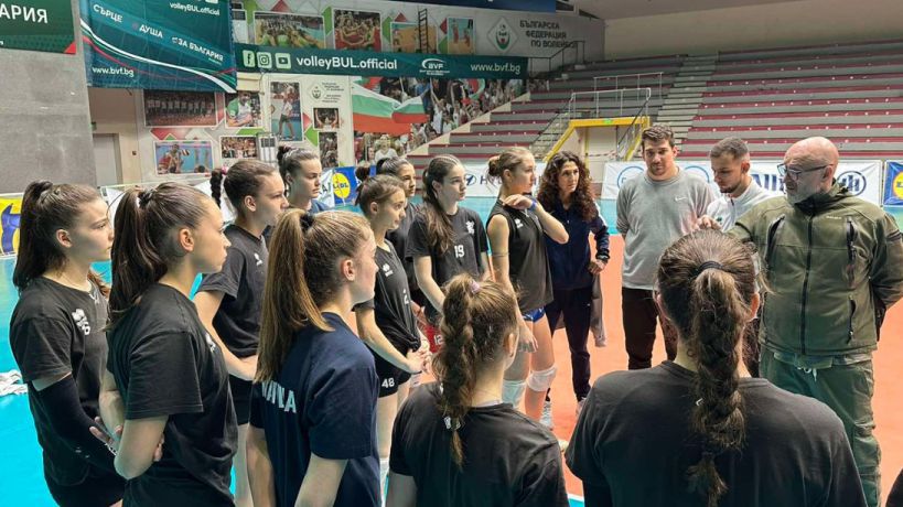 Дарина Иванова взе капитанската лента в тима под 16 години