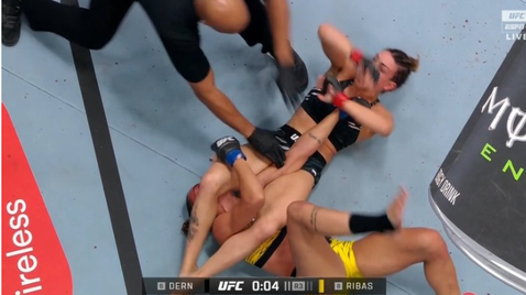 Макензи Дърн си отмъсти на Аманда Рибас