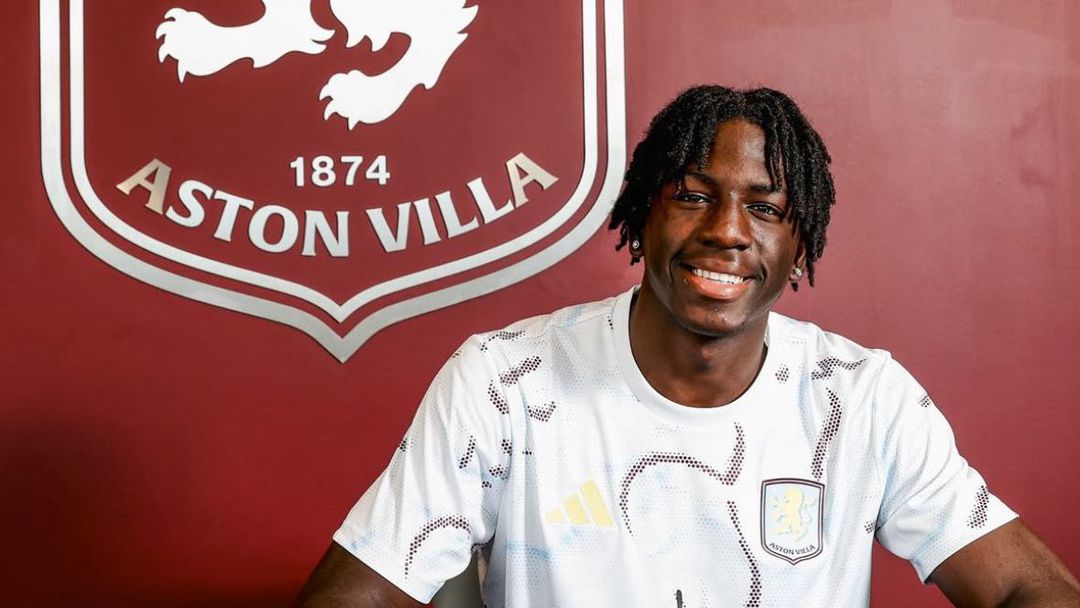Астън Вила привлече Маджо