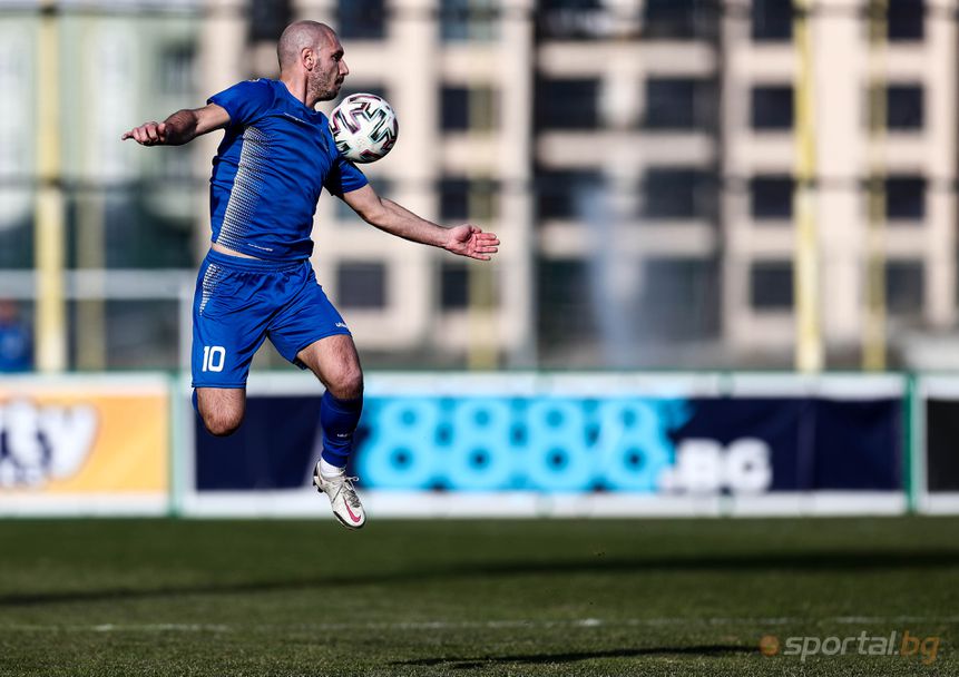  Веселин Марчев 