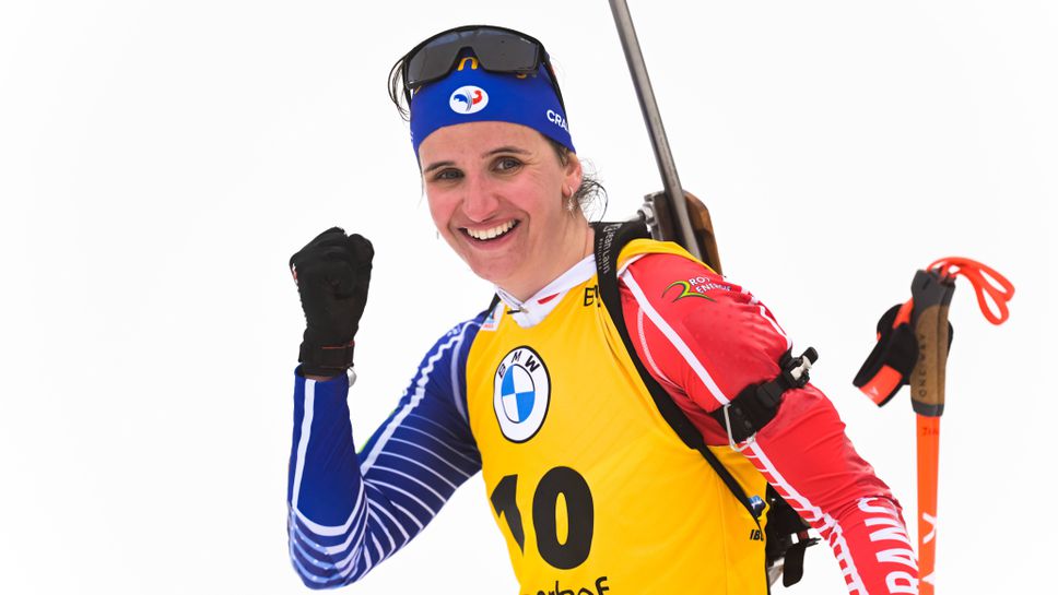 Френската биатлонистка Жулия Симон може да бъде изправена пред спортно