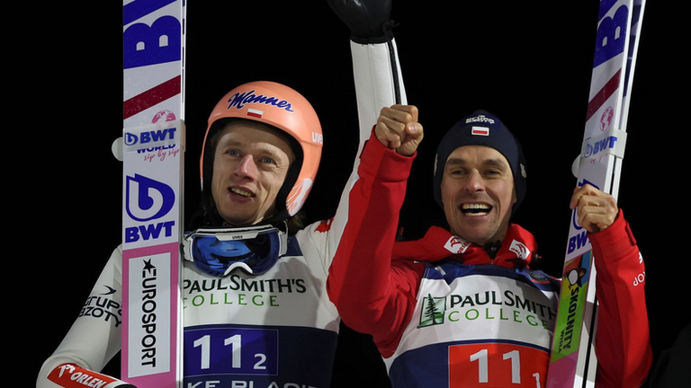 Полските ски скачачи спечелиха отборното състезание от Световната купа по
