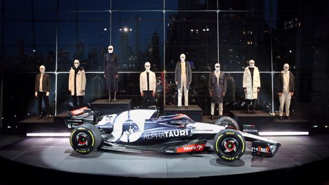  Прогноза: Ред Бул ще продаде Алфа Таури преди 2026 